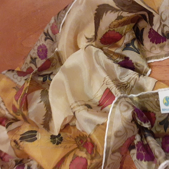 Soylu Ipek Hand Wash 100% Silk Rectagular Long  Scarf  16"×52.5" - Picture 5 of 11